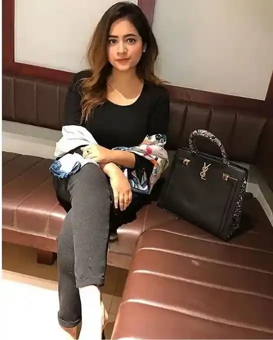 model Call Girls in Allahabad